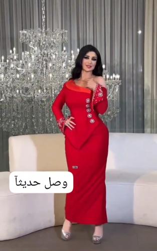 Elegant Red One Shoulder Evening Gown