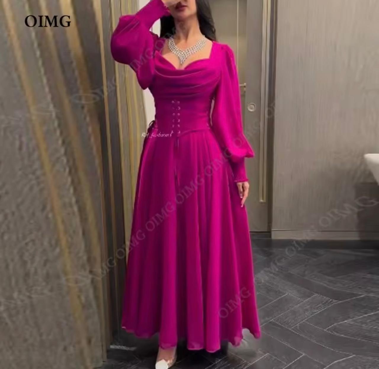 Elegant fuchsia long-sleeve corset maxi dress