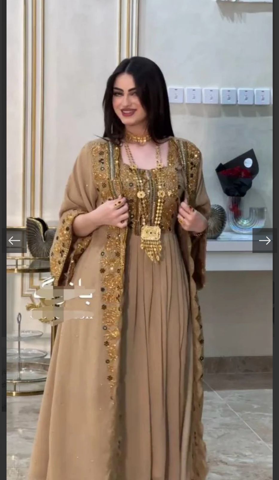 Elegant Traditional Arabian Thobe With Gold Embellishments