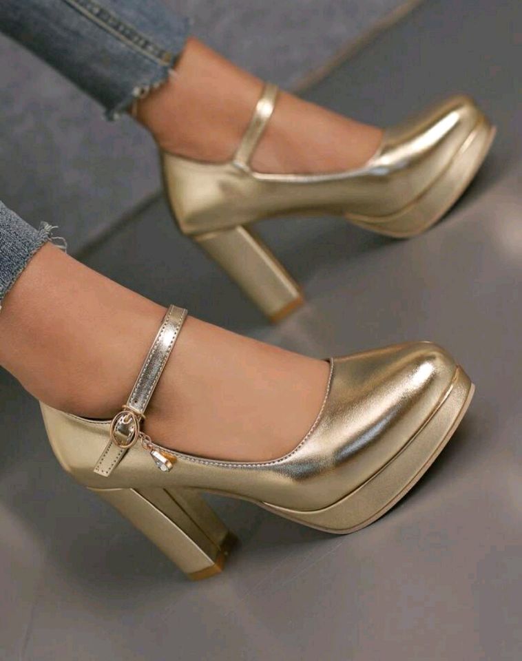 Women Closed Shoes - Bob Adams Omec Online Smart Shop